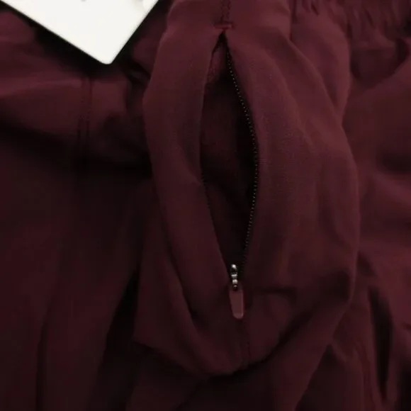 New Lululemon Size 2 Hotty Hot Shorts High Rise HR 4” Lined GARN Garnet - Picture 4 of 8